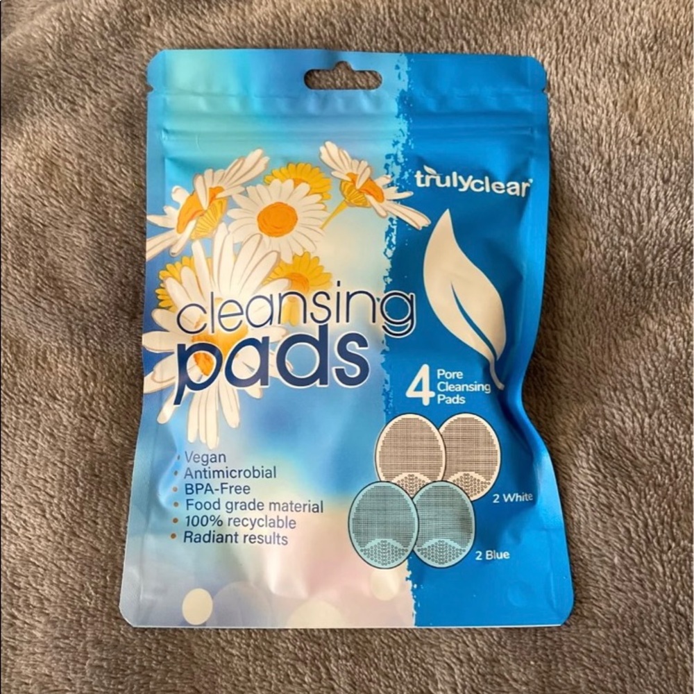 Truly Clear Cleansing Pads